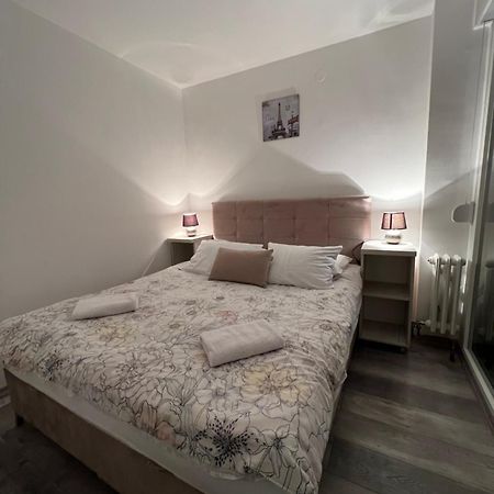 Apartman Omar Stan Na Dan Besplatan Parking Sarajevo Ngoại thất bức ảnh