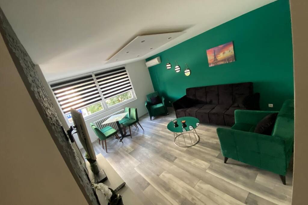 Apartman Omar Stan Na Dan Besplatan Parking Sarajevo Ngoại thất bức ảnh