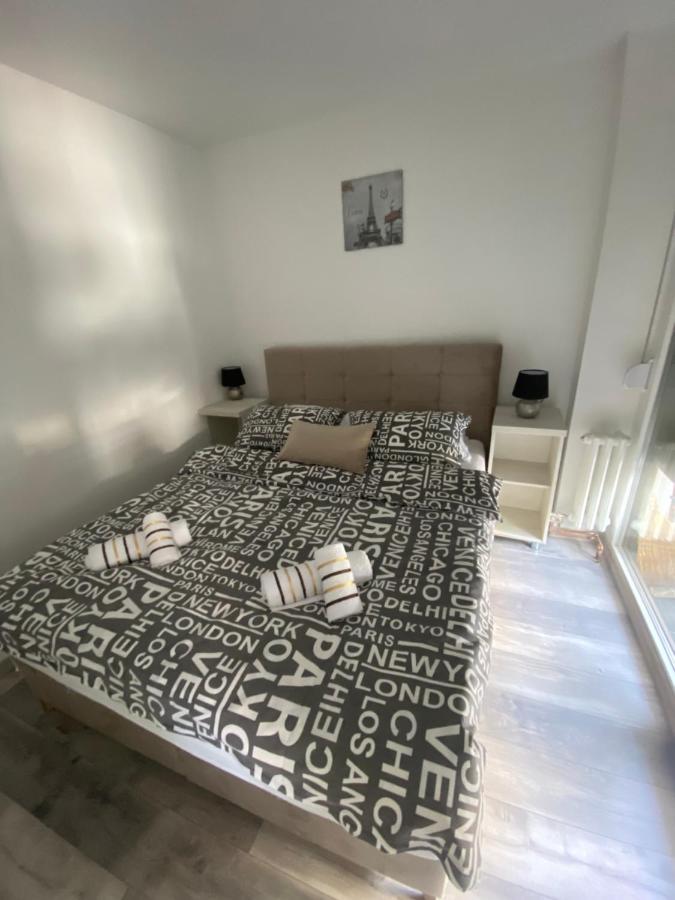 Apartman Omar Stan Na Dan Besplatan Parking Sarajevo Ngoại thất bức ảnh
