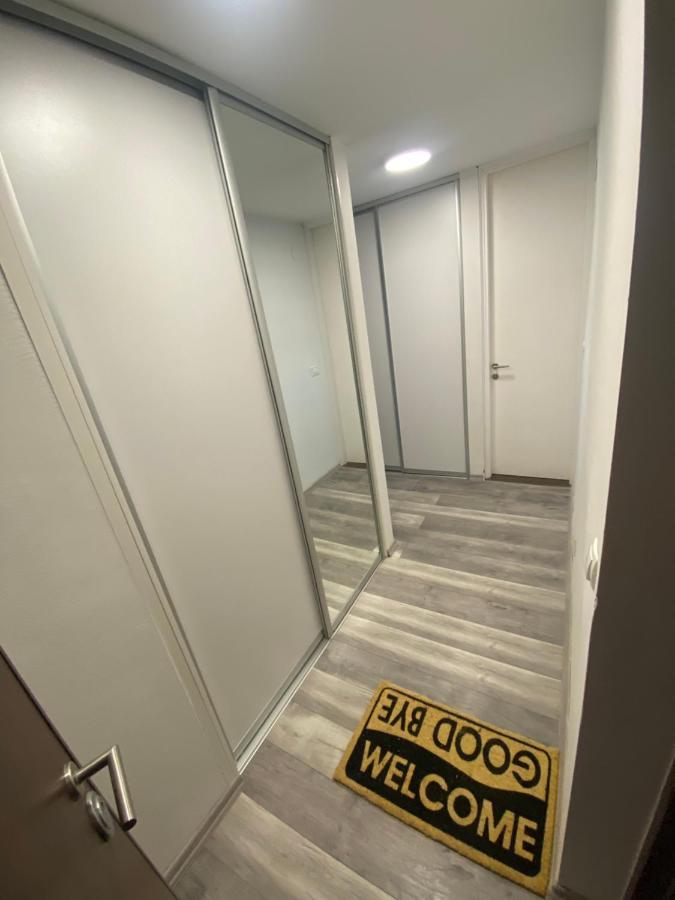 Apartman Omar Stan Na Dan Besplatan Parking Sarajevo Ngoại thất bức ảnh