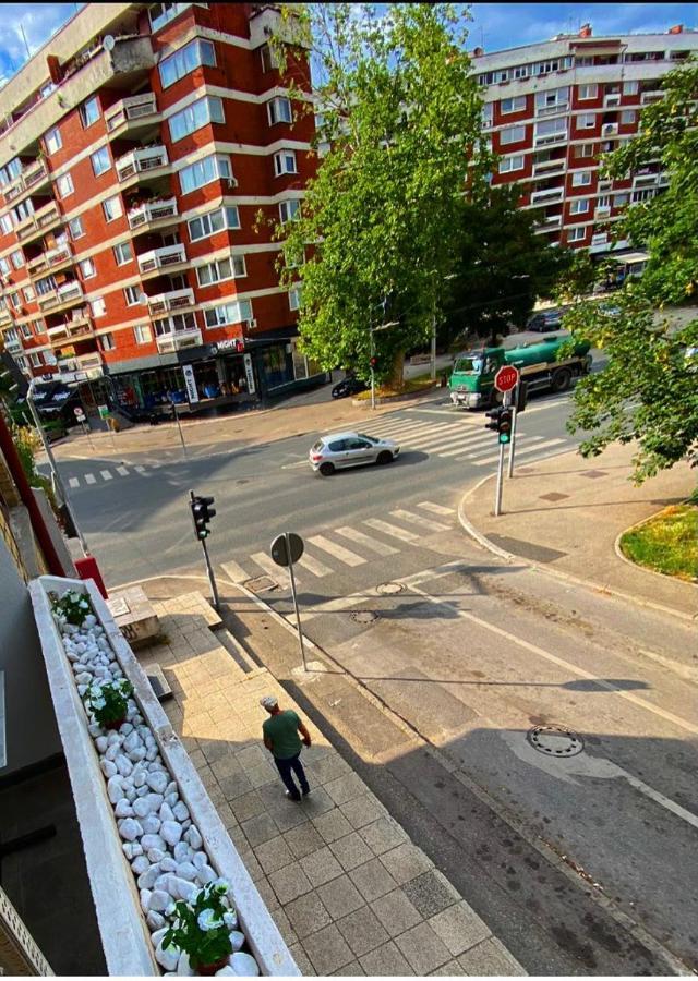 Apartman Omar Stan Na Dan Besplatan Parking Sarajevo Ngoại thất bức ảnh